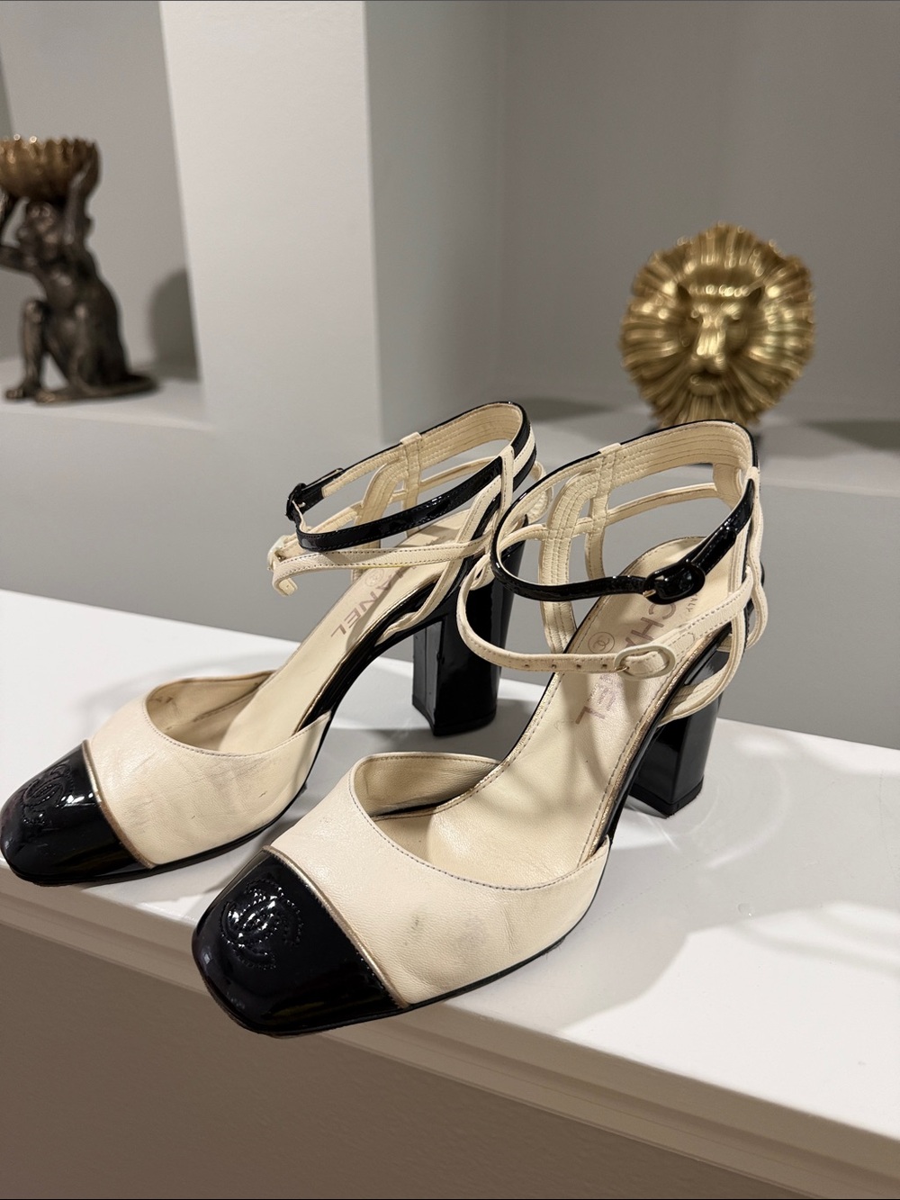 CHANEL Ivory Leather Heels with Black Patent Toe Cap - Picture 2 of 5